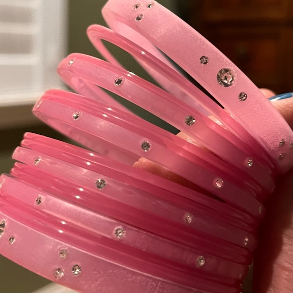 Pink bangles - Picture 3 of 3